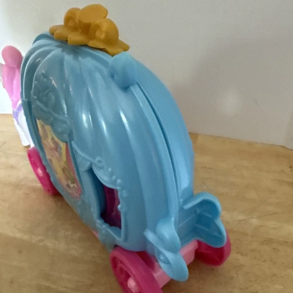 Fisher Price Little People Disney Princess Cinderella Dancing Carriage Prince